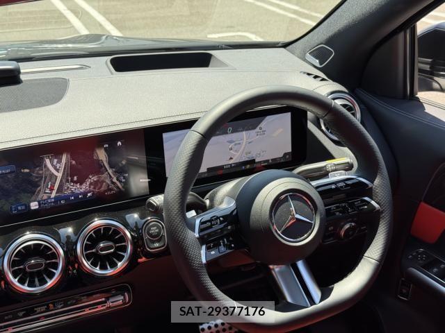 Mercedes Benz GLA-CLASS 2023-11 6815909-17
