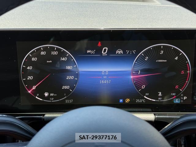 Mercedes Benz GLA-CLASS 2023-11 6815909-24
