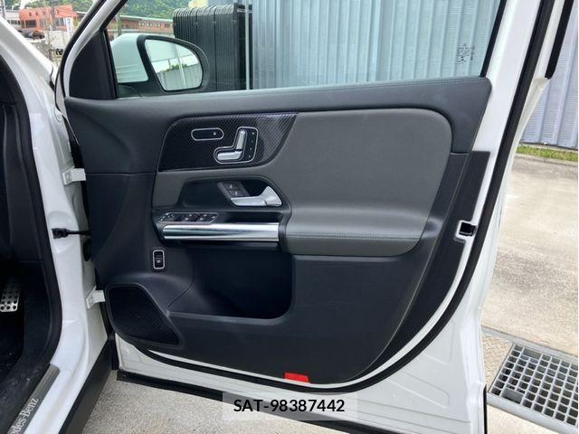 Mercedes Benz GLA-CLASS 2022-03 6815902-9