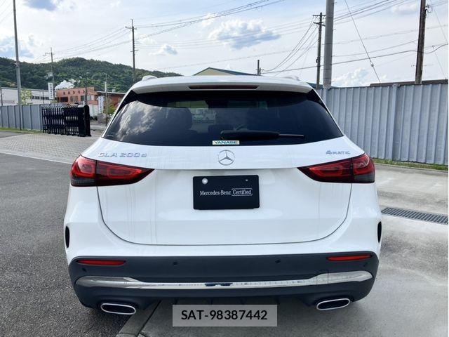 Mercedes Benz GLA-CLASS 2022-03 6815902-12