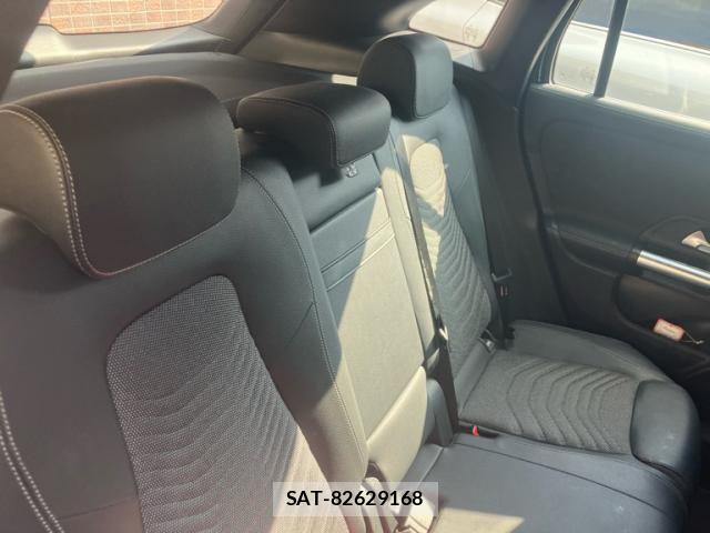 Mercedes Benz GLA-CLASS 2023-08 6815911-11