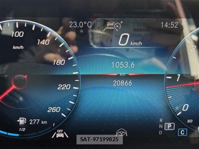 Mercedes Benz GLA-CLASS 2020-09 6815915-28