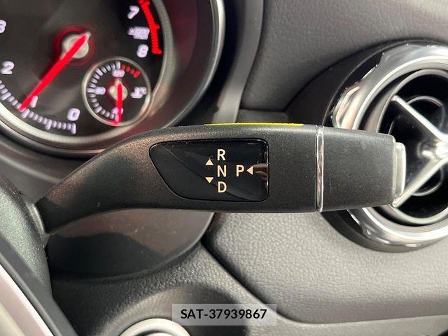 Mercedes Benz GLA-CLASS 2017-10 6908319-11