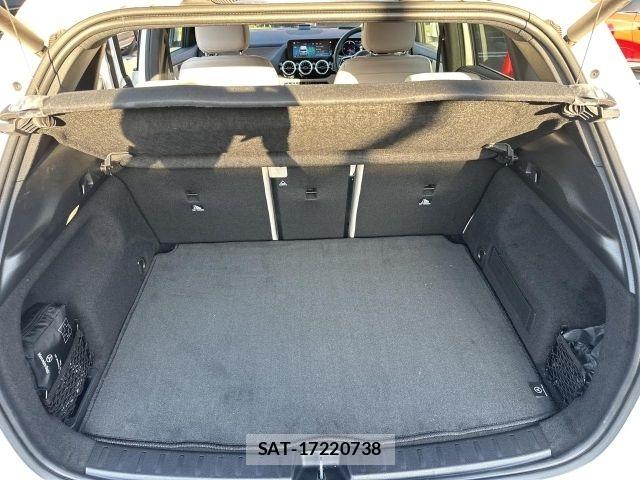 Mercedes Benz GLA-CLASS 2021-07 6908317-13