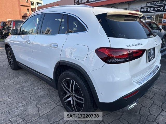 Mercedes Benz GLA-CLASS 2021-07 6908317-17
