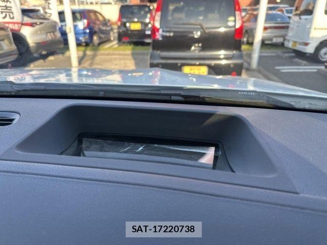 Mercedes Benz GLA-CLASS 2021-07 6908317-21