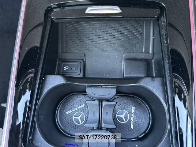 Mercedes Benz GLA-CLASS 2021-07 6908317-28