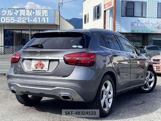Mercedes Benz GLA-CLASS 2018-10 6908321-2