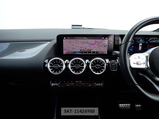 Mercedes Benz GLA-CLASS 2021-05 6995598-13