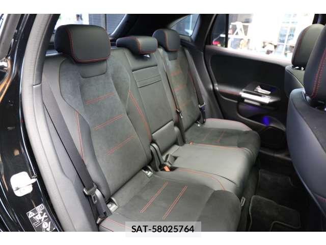 Mercedes Benz GLA-CLASS 2025-01 7020877-15