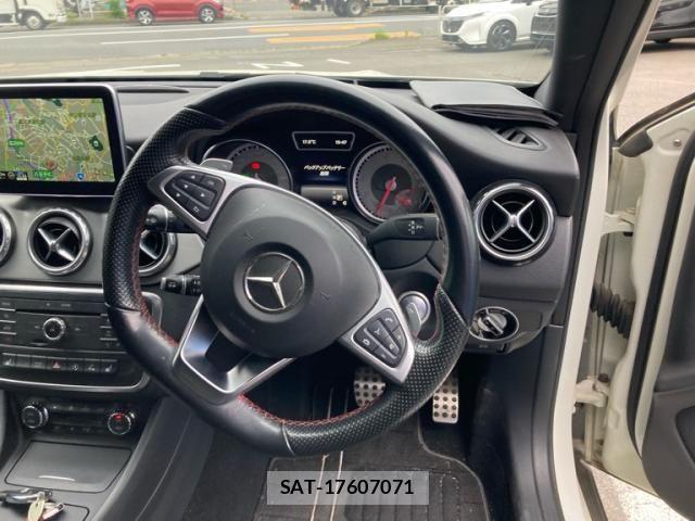 Mercedes Benz GLA-CLASS 2016-04 7059505-14