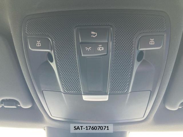 Mercedes Benz GLA-CLASS 2016-04 7059505-24