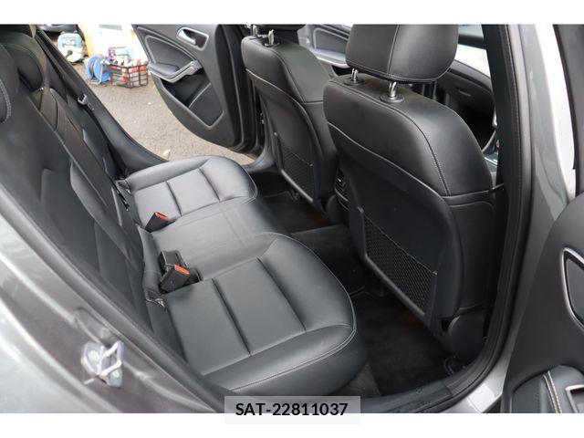 Mercedes Benz GLA-CLASS 2020-01 7059502-3