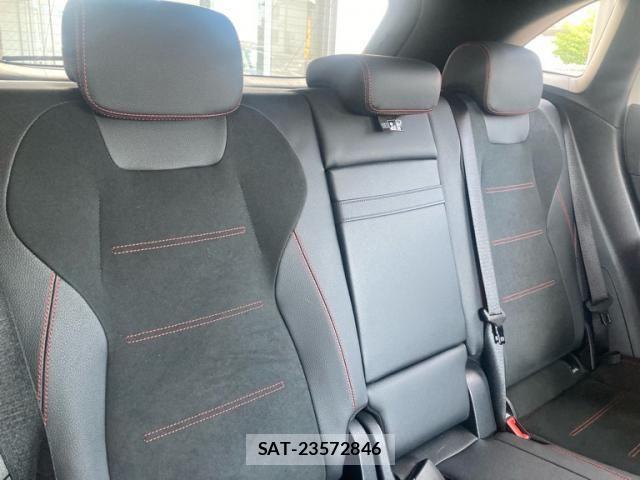 Mercedes Benz GLA-CLASS 2023-06 7221632-14
