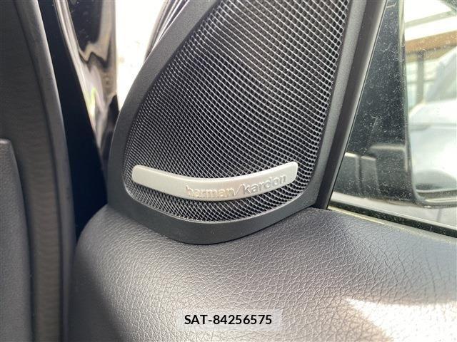Mercedes Benz GLA-CLASS 2018-06 7221622-10