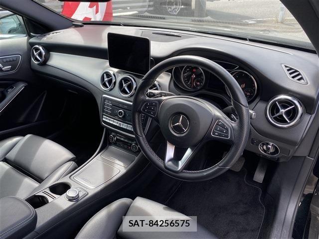 Mercedes Benz GLA-CLASS 2018-06 7221622-4