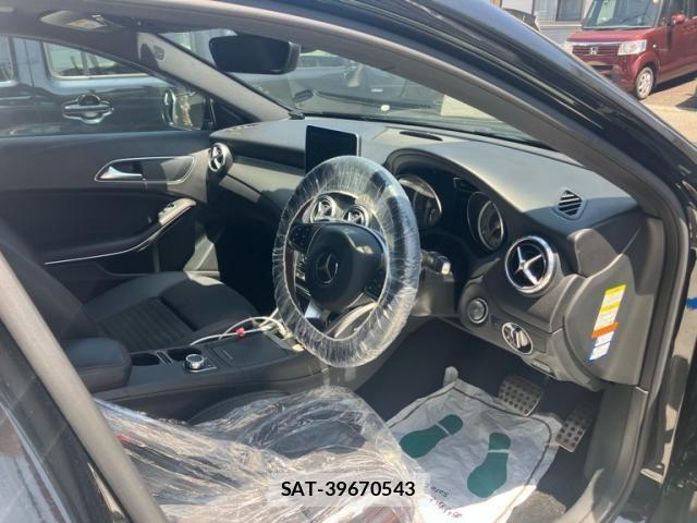 Mercedes Benz GLA-CLASS 2015-12 7221625-21