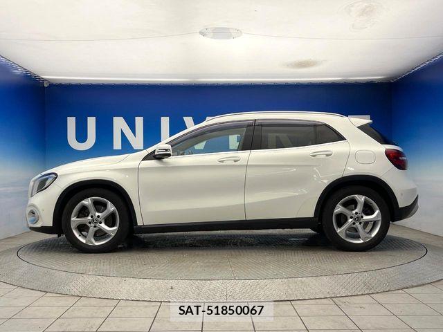Mercedes Benz GLA-CLASS 2017-08 7221619-19