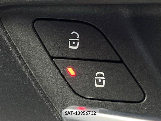 Mercedes Benz GLA-CLASS 2020-01 7221631-19