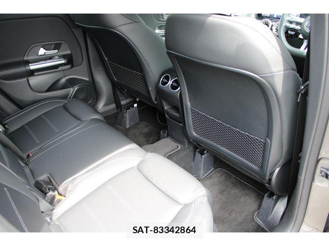 Mercedes Benz GLA-CLASS 2025-09 7221636-7
