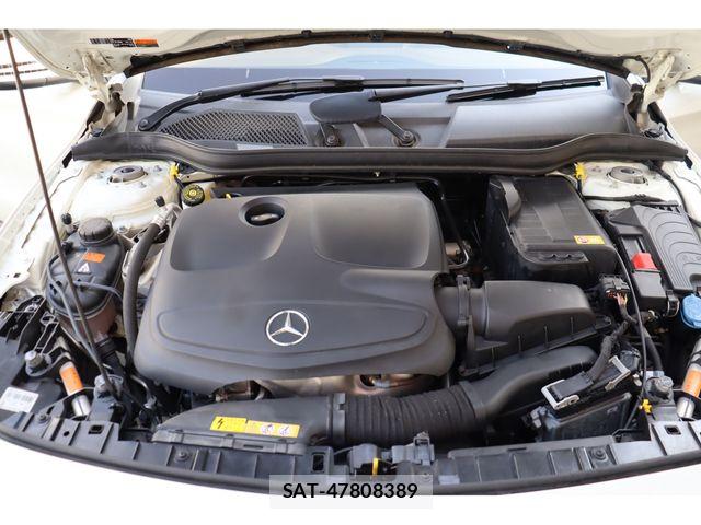 Mercedes Benz GLA-CLASS 2015-01 7221620-25