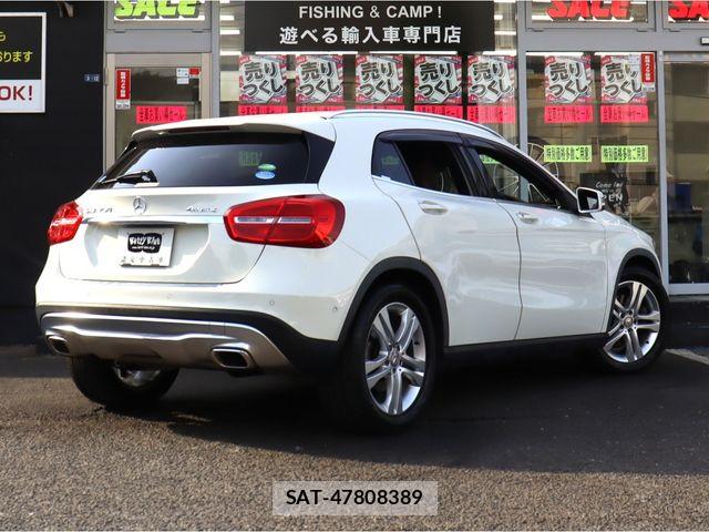 Mercedes Benz GLA-CLASS 2015-01 7221620-26