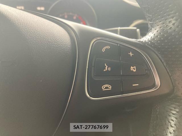 Mercedes Benz GLA-CLASS 2017-08 7251491-21