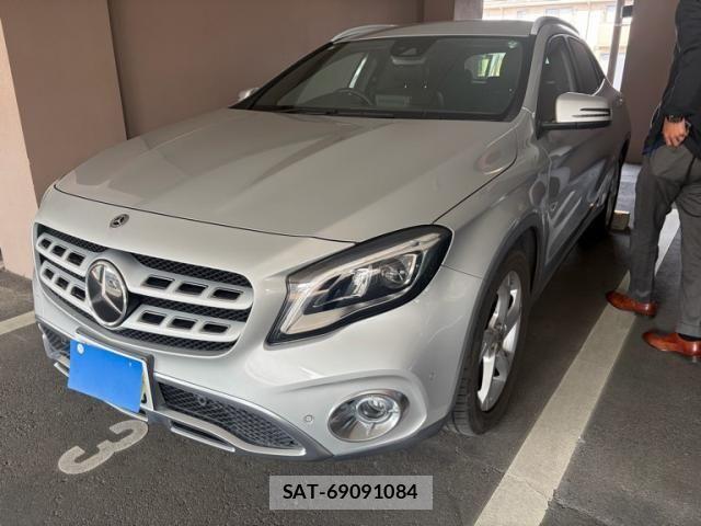 Mercedes Benz GLA-CLASS 2017-06 7251483-0