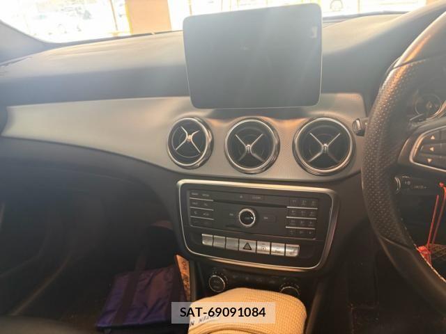 Mercedes Benz GLA-CLASS 2017-06 7251483-12