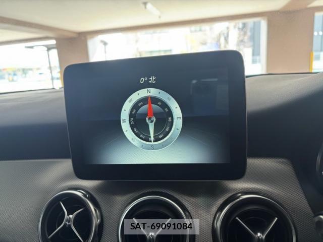 Mercedes Benz GLA-CLASS 2017-06 7251483-14