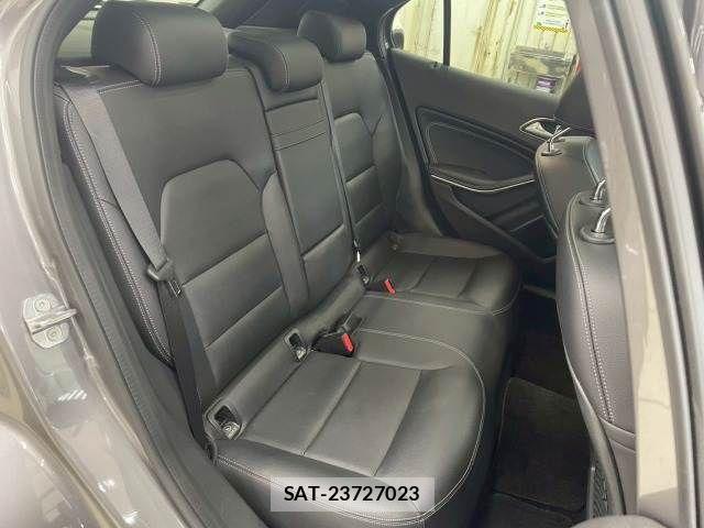Mercedes Benz GLA-CLASS 2018-09 7251479-9