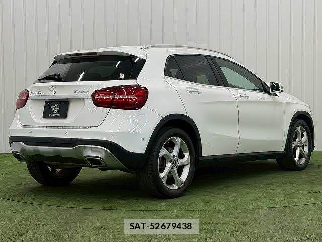 Mercedes Benz GLA-CLASS 2019-04 7251492-15