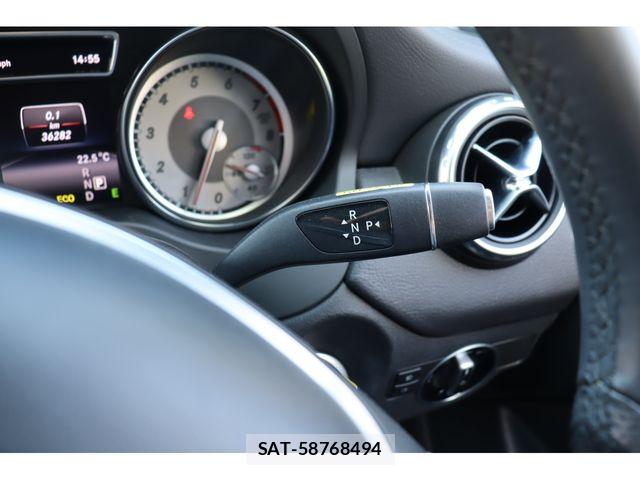 Mercedes Benz GLA-CLASS 2014-01 7328327-6