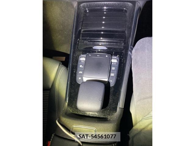 Mercedes Benz GLA-CLASS 2021-03 7358722-19