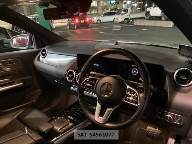 Mercedes Benz GLA-CLASS 2021-03 7358722-8