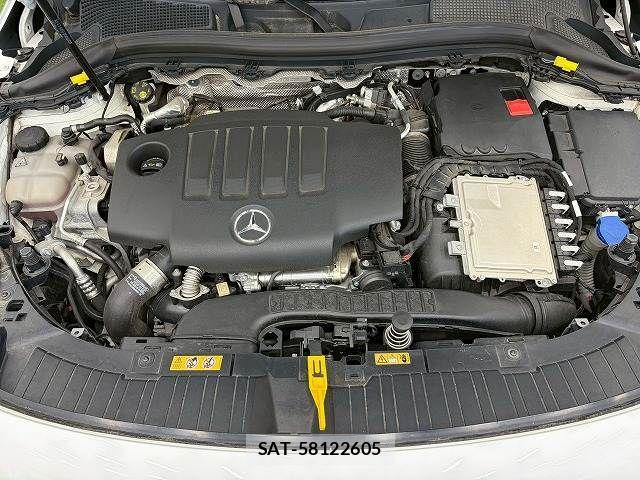 Mercedes Benz GLA-CLASS 2021-03 7358714-19