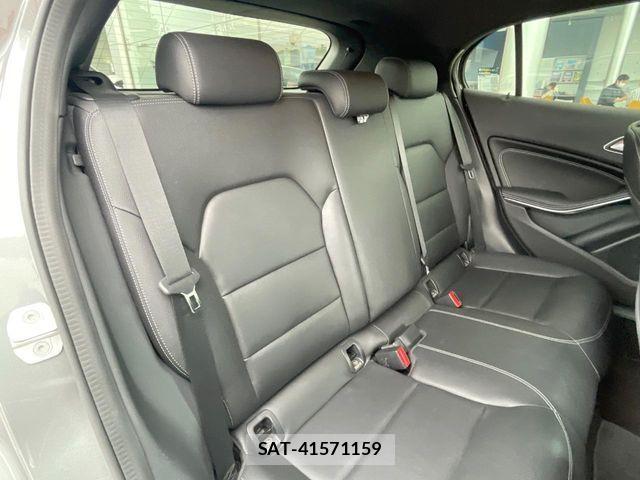 Mercedes Benz GLA-CLASS 2017-10 7358720-9