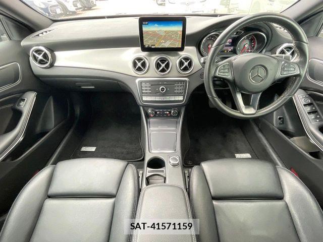 Mercedes Benz GLA-CLASS 2017-10 7358720-1