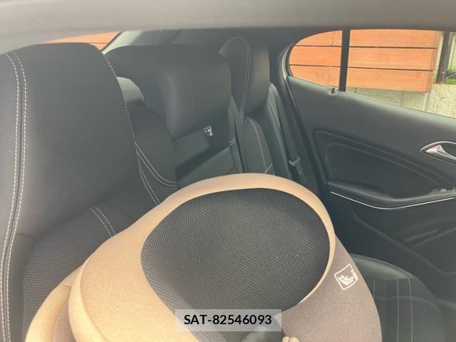 Mercedes Benz GLA-CLASS 2016-10 7501471-17