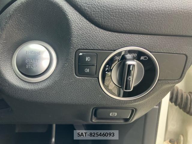Mercedes Benz GLA-CLASS 2016-10 7501471-19