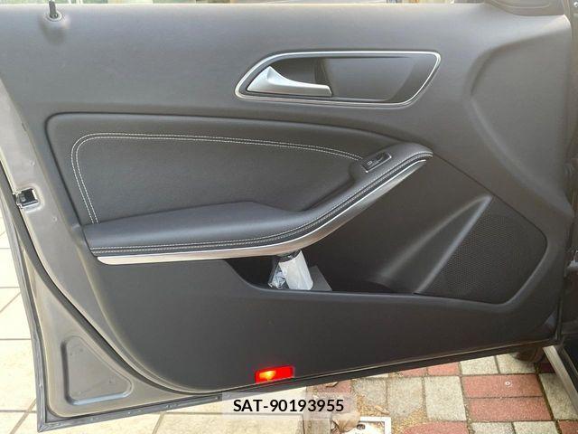 Mercedes Benz GLA-CLASS 2014-08 7501469-18