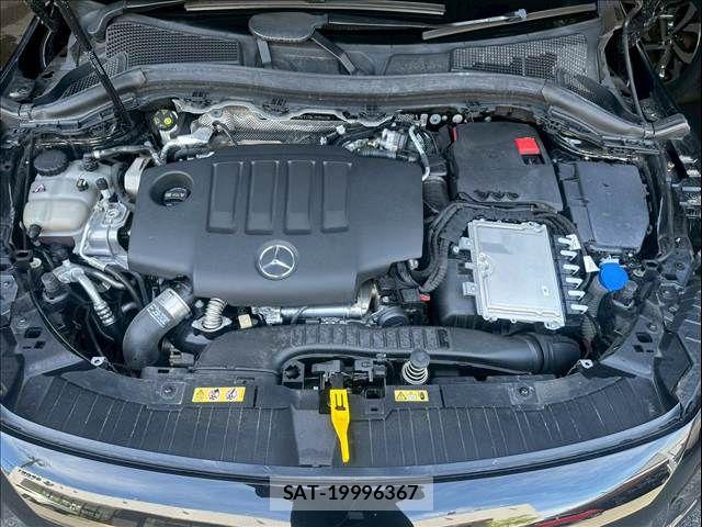 Mercedes Benz GLA-CLASS 2021-08 7501465-11