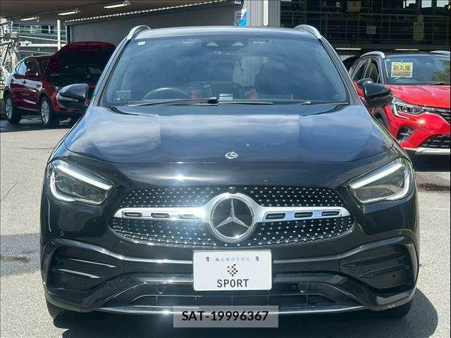 Mercedes Benz GLA-CLASS 2021-08 7501465-12