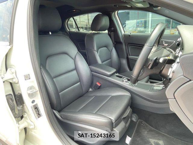 Mercedes Benz GLA-CLASS 2017-07 7501467-6