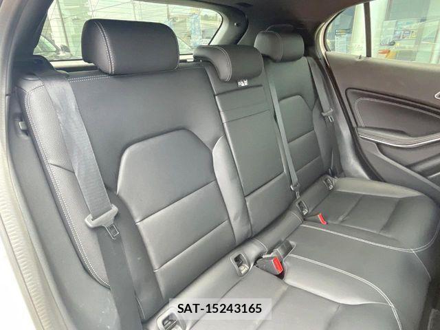 Mercedes Benz GLA-CLASS 2017-07 7501467-7