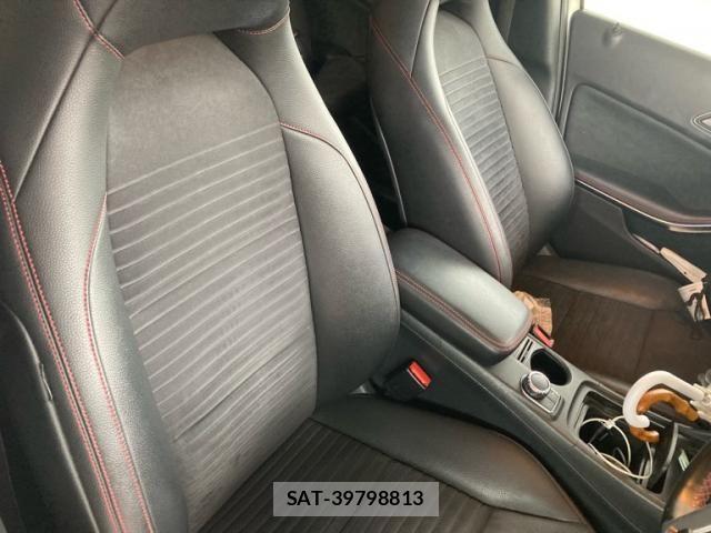 Mercedes Benz GLA-CLASS 2015-07 7509189-16