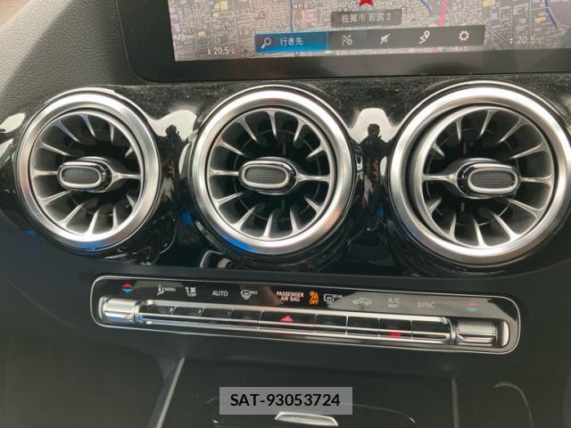 Mercedes Benz GLA-CLASS 2021-10 7562419-10