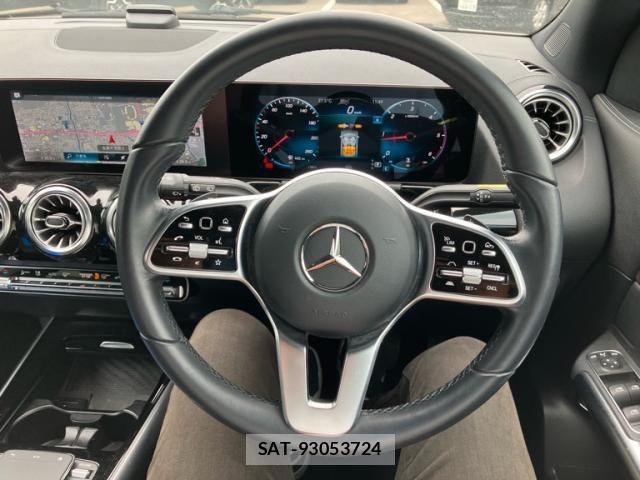 Mercedes Benz GLA-CLASS 2021-10 7562419-13