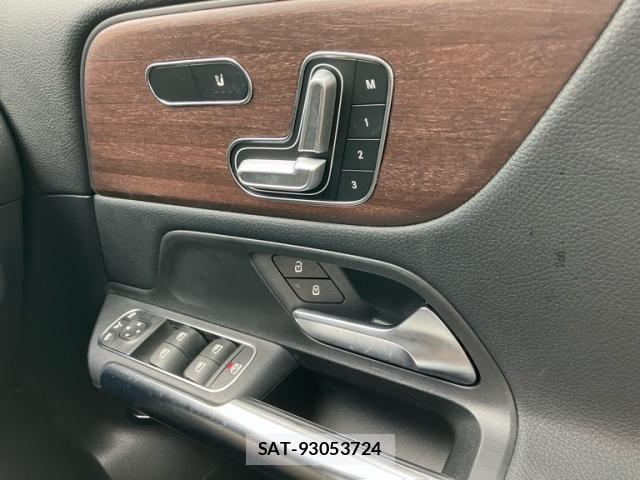 Mercedes Benz GLA-CLASS 2021-10 7562419-16