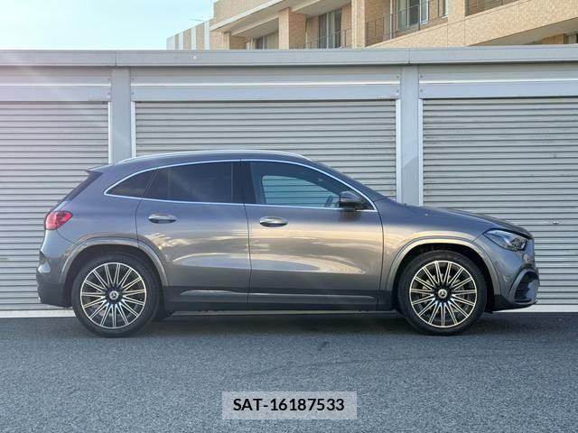 Mercedes Benz GLA-CLASS 2025-03 7618018-14